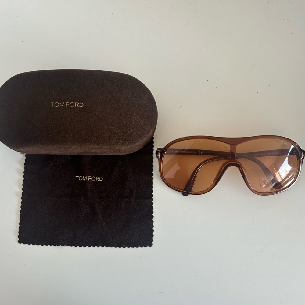 Tom Ford Plastic Brown Sunglasses